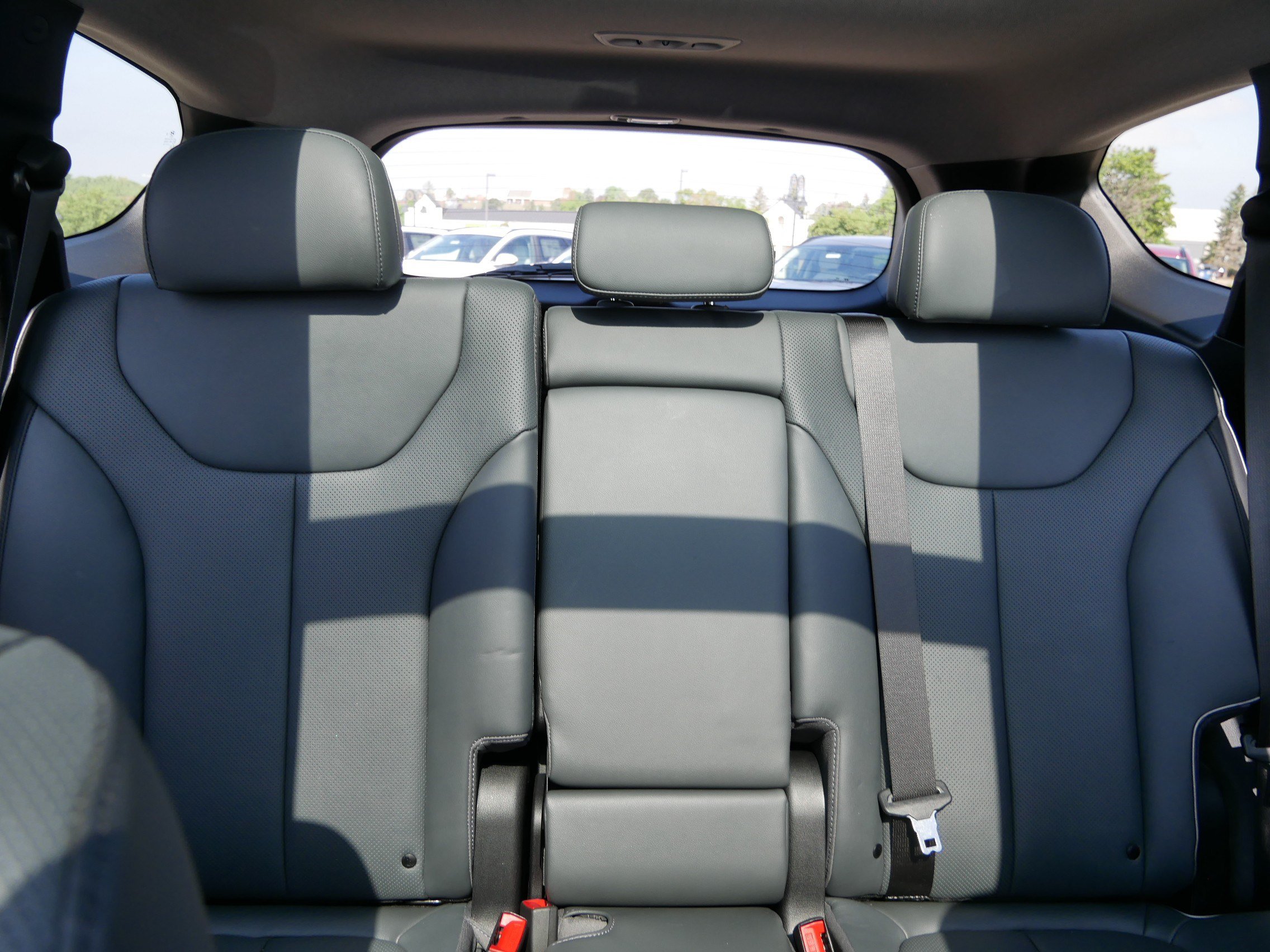 Certified 2023 Hyundai Santa Fe Limited AWD/4WD image 13