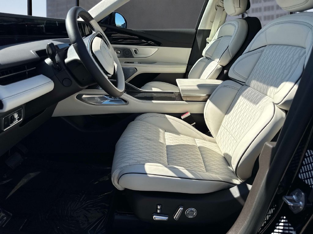 Certified 2026 Lincoln Nautilus Black Label AWD/4WD image 22