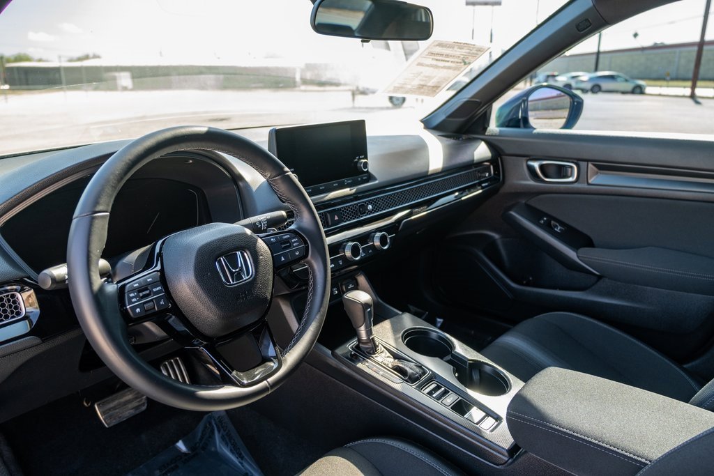Used 2025 Honda Civic Sport image 13
