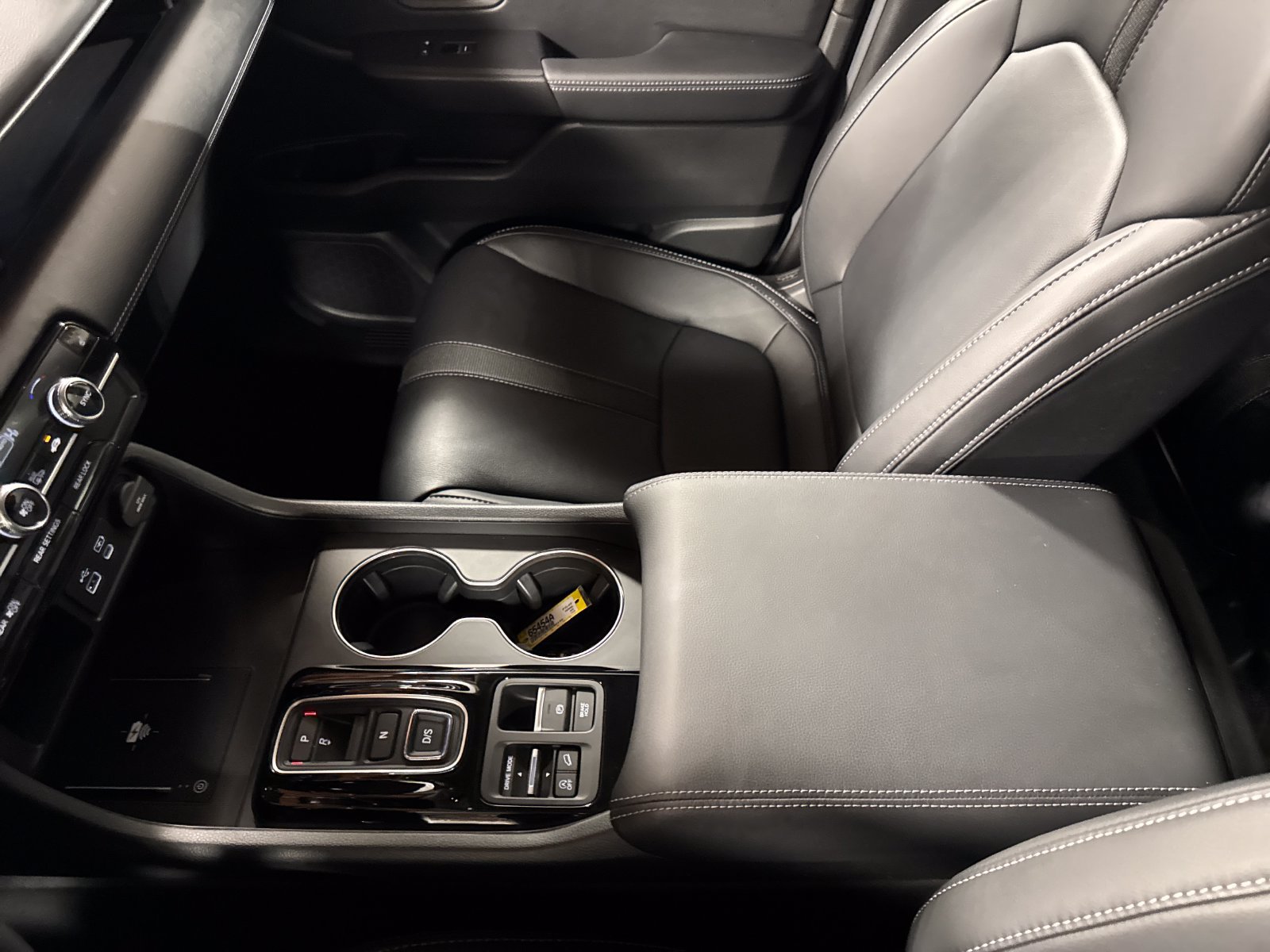 Used 2025 Honda Pilot EX-L image 27