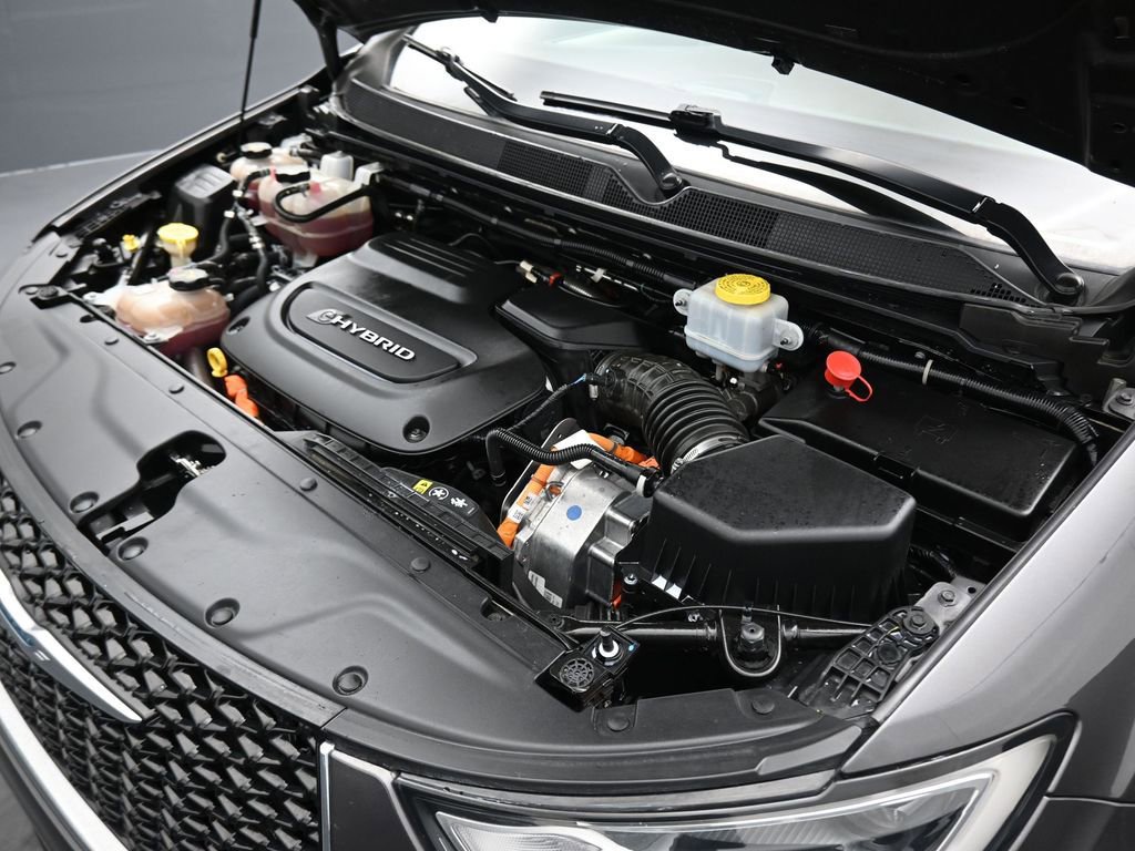 Used 2021 Chrysler Pacifica Touring-L image 73