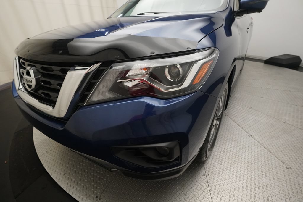 Used 2020 Nissan Pathfinder SL AWD/4WD image 25