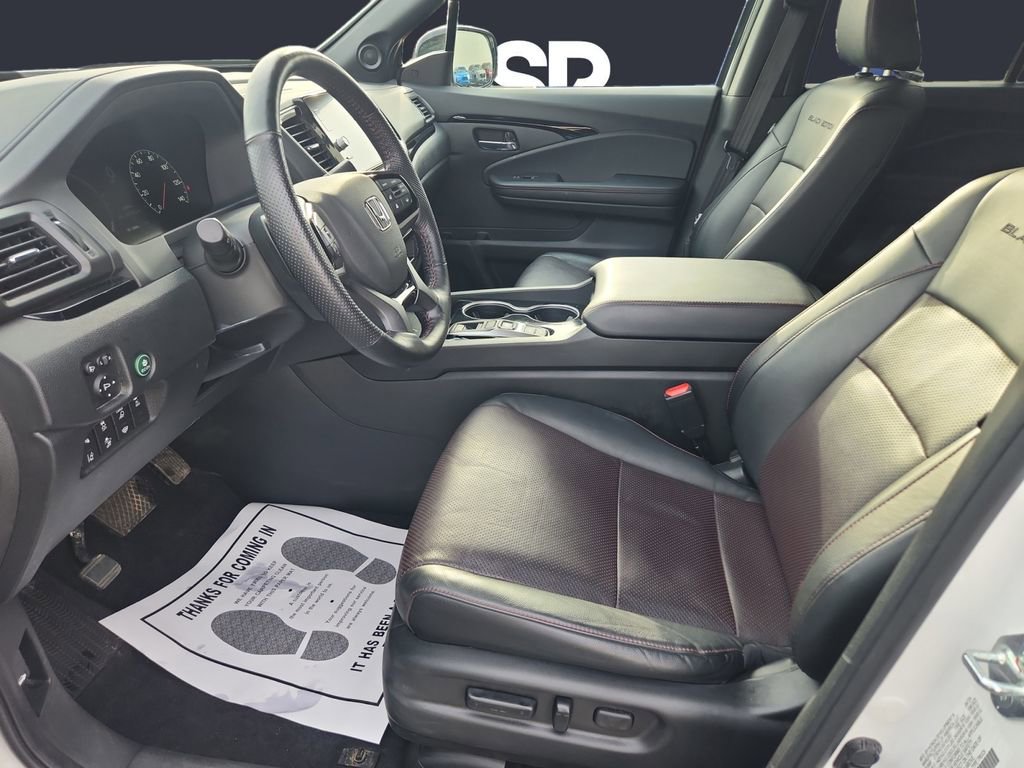 Used 2024 Honda Ridgeline Black Edition image 9