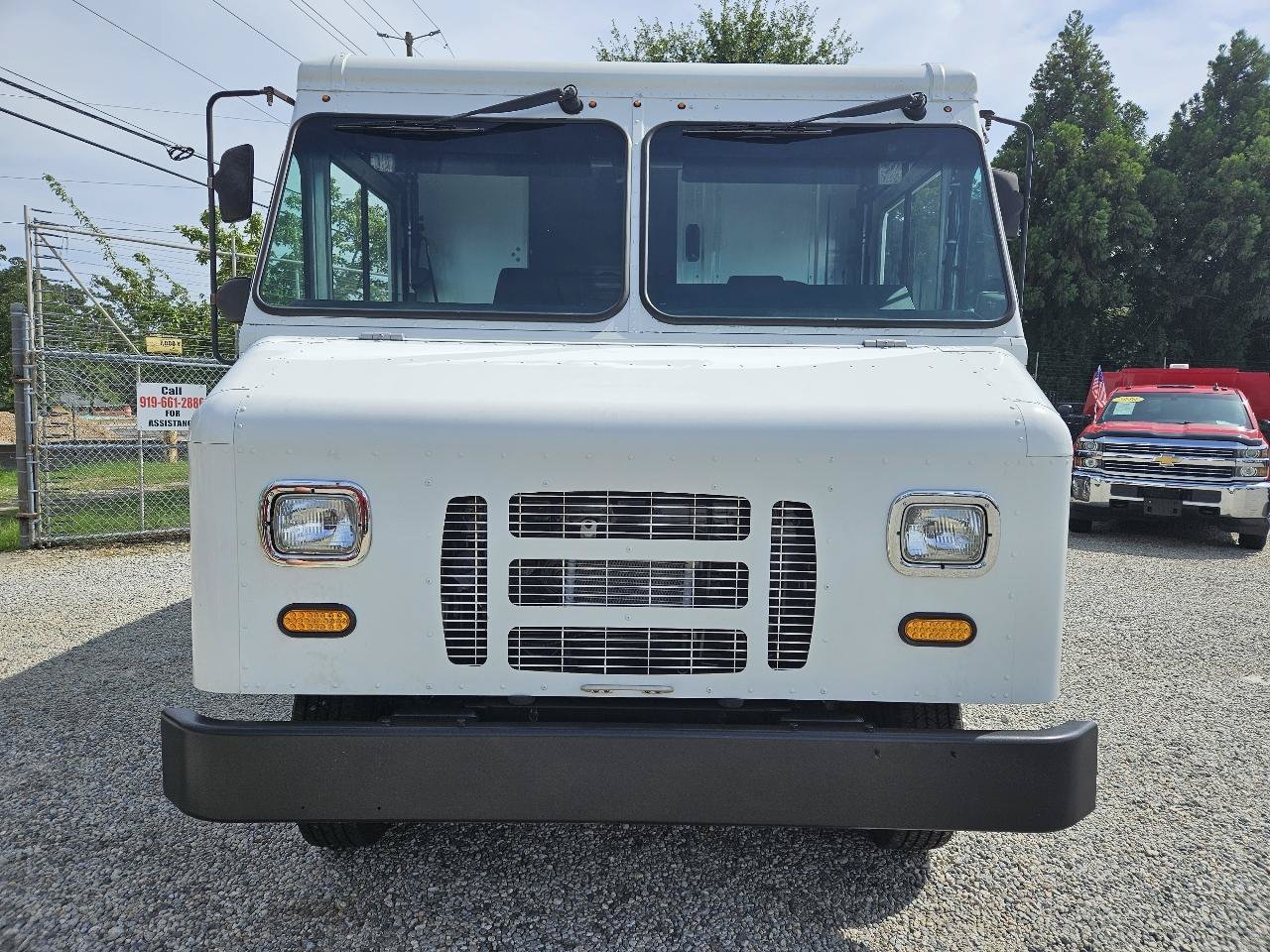 Used 2018 Ford E-350 and Econoline 350 Super Duty w/ A/C Prep Package RWD image 8