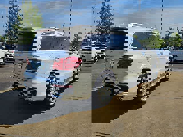 Used 2014 Mercedes-Benz GL 550 4MATIC image 9