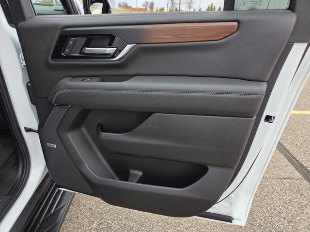 New 2026 GMC Yukon XL Denali image 41