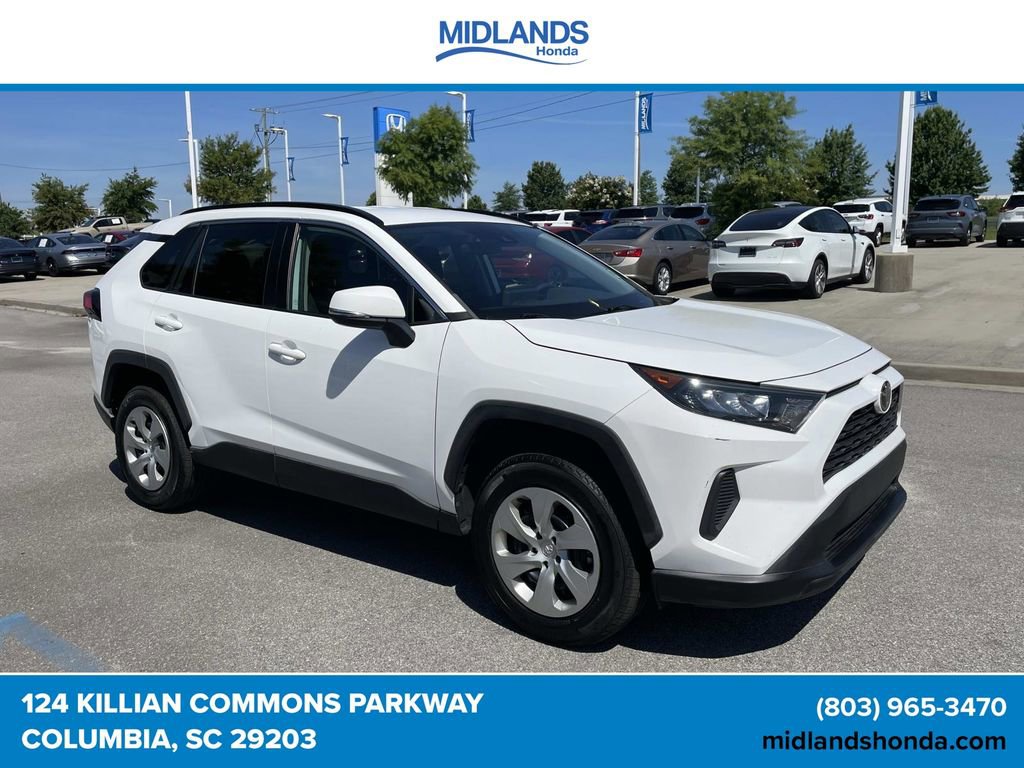 Used 2021 Toyota RAV4 LE FWD image 1