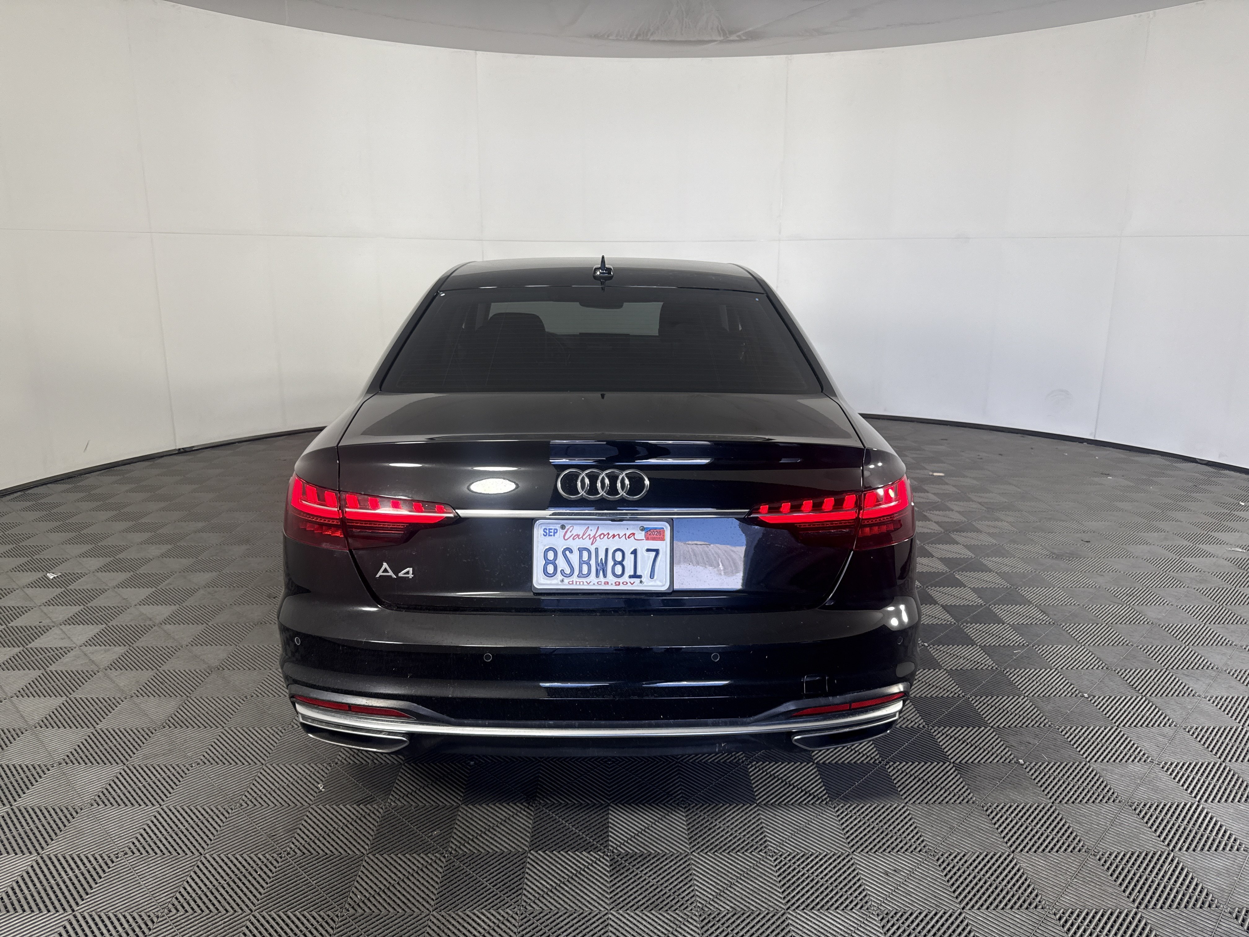 Used 2020 Audi A4 2.0T Premium Plus w/ Premium Plus Package FWD image 5