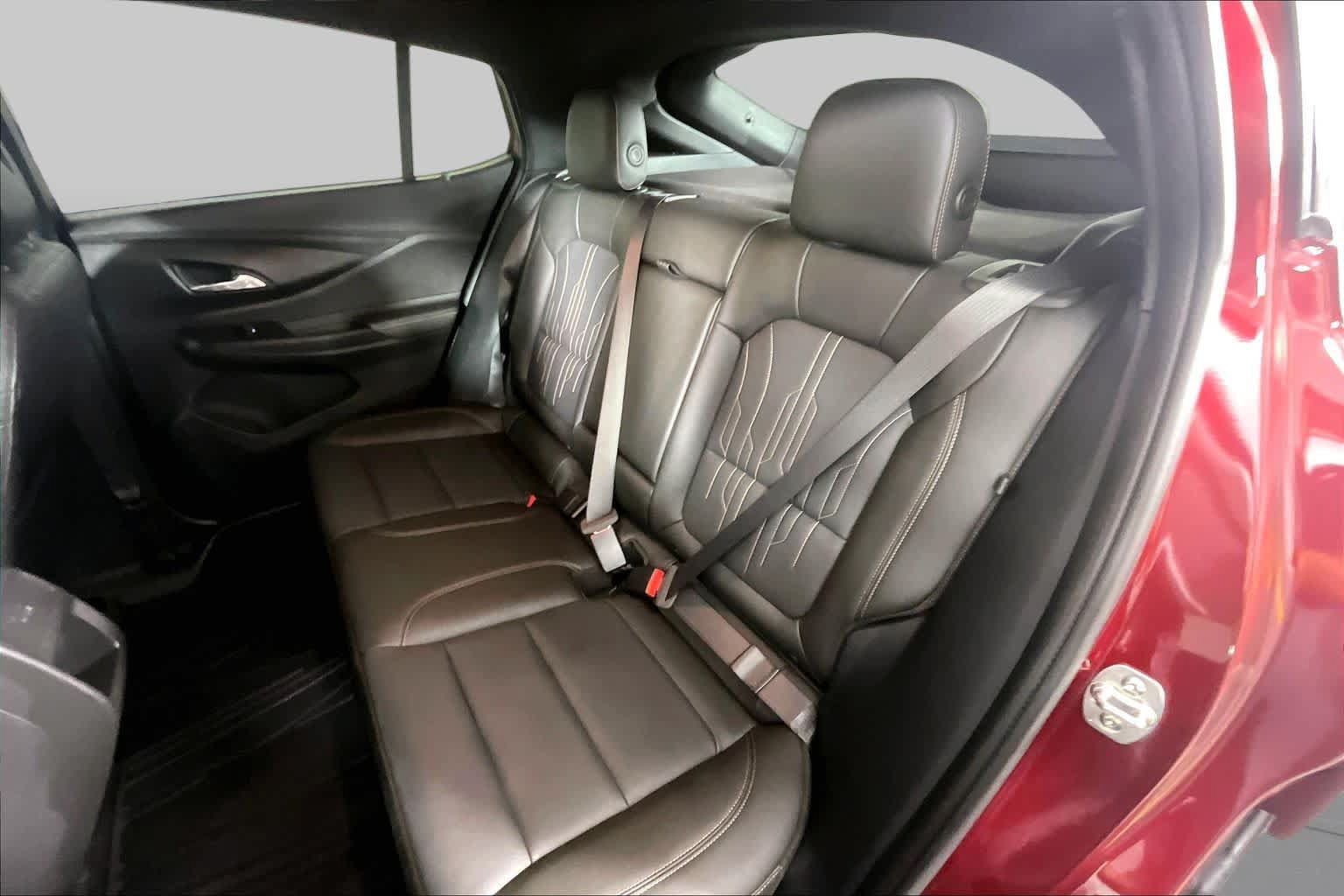Certified 2025 Buick Envista Avenir FWD image 18