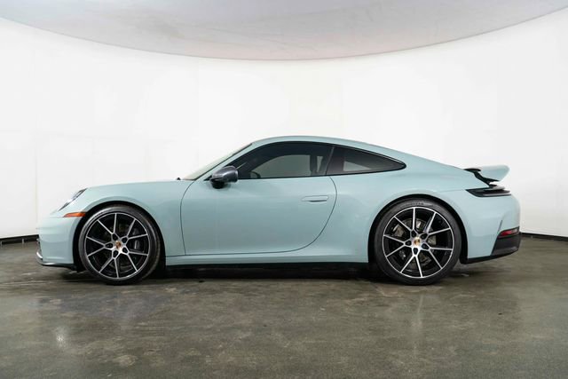 Used 2025 Porsche 911 Carrera T RWD image 5