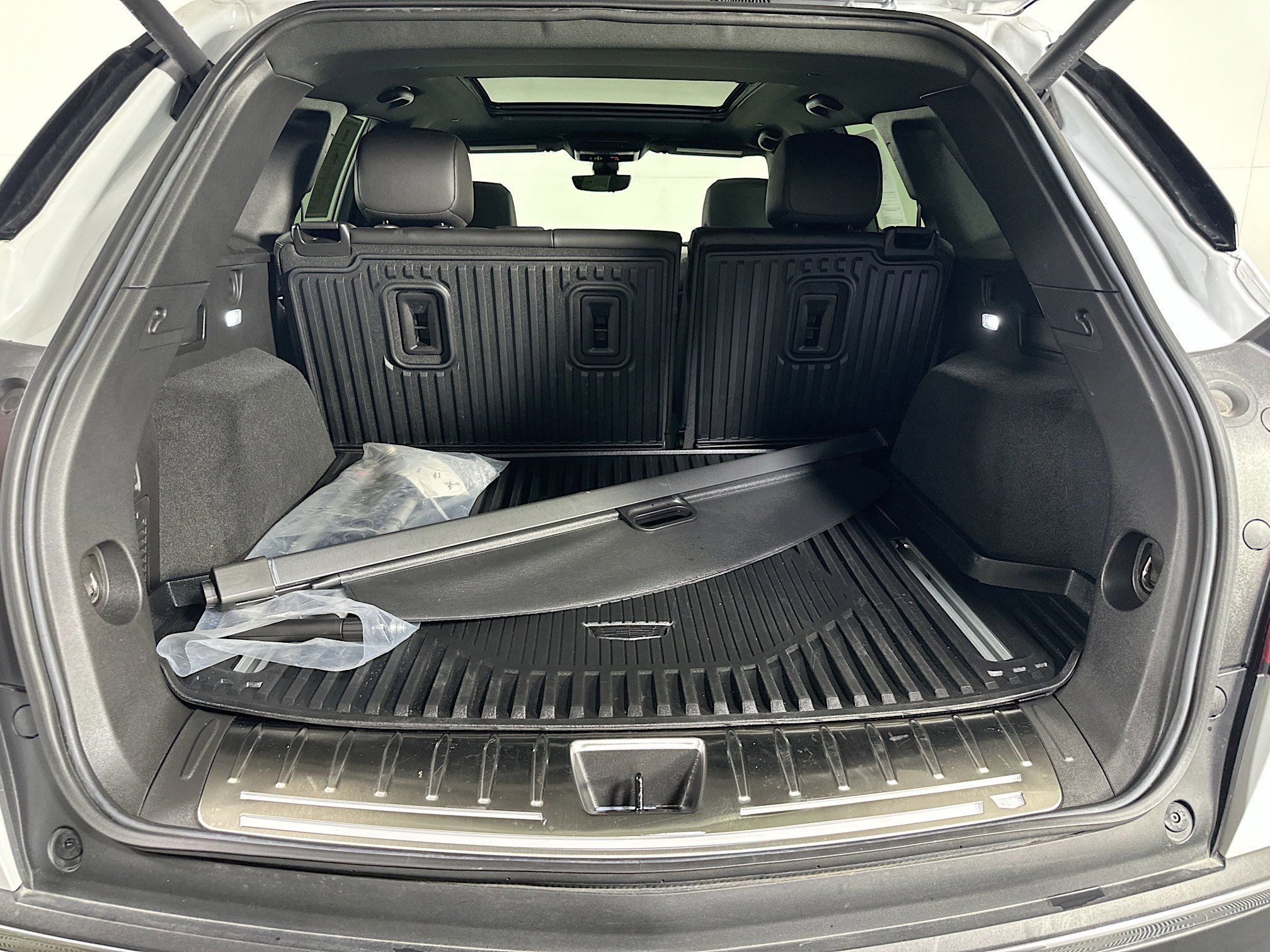 Used 2024 Cadillac XT5 Premium Luxury w/ Technology Package FWD image 29