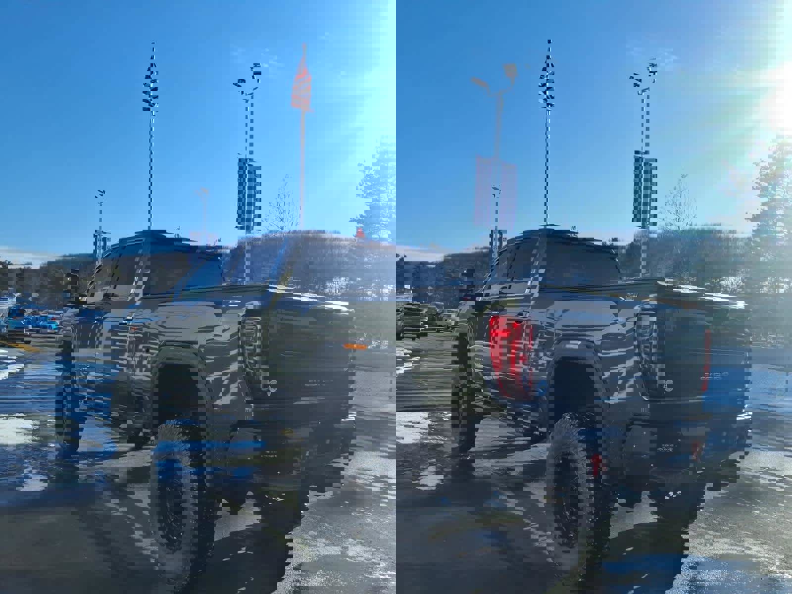 Used 2023 GMC Sierra 2500 SLE w/ SLE Convenience Package image 5