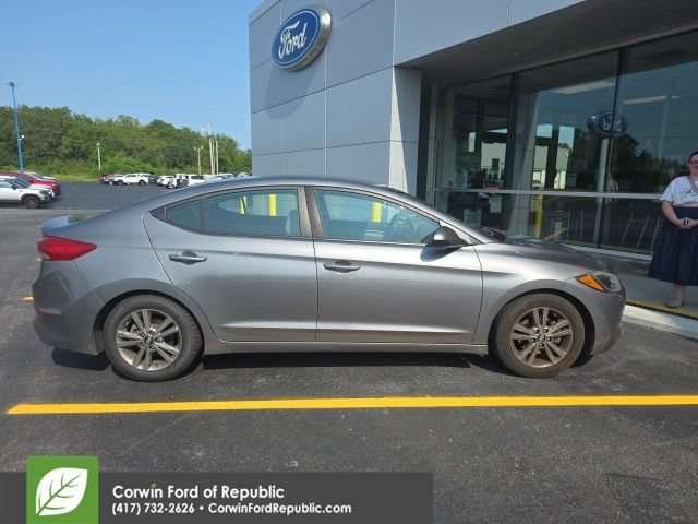 Used 2018 Hyundai Elantra SEL FWD image 4
