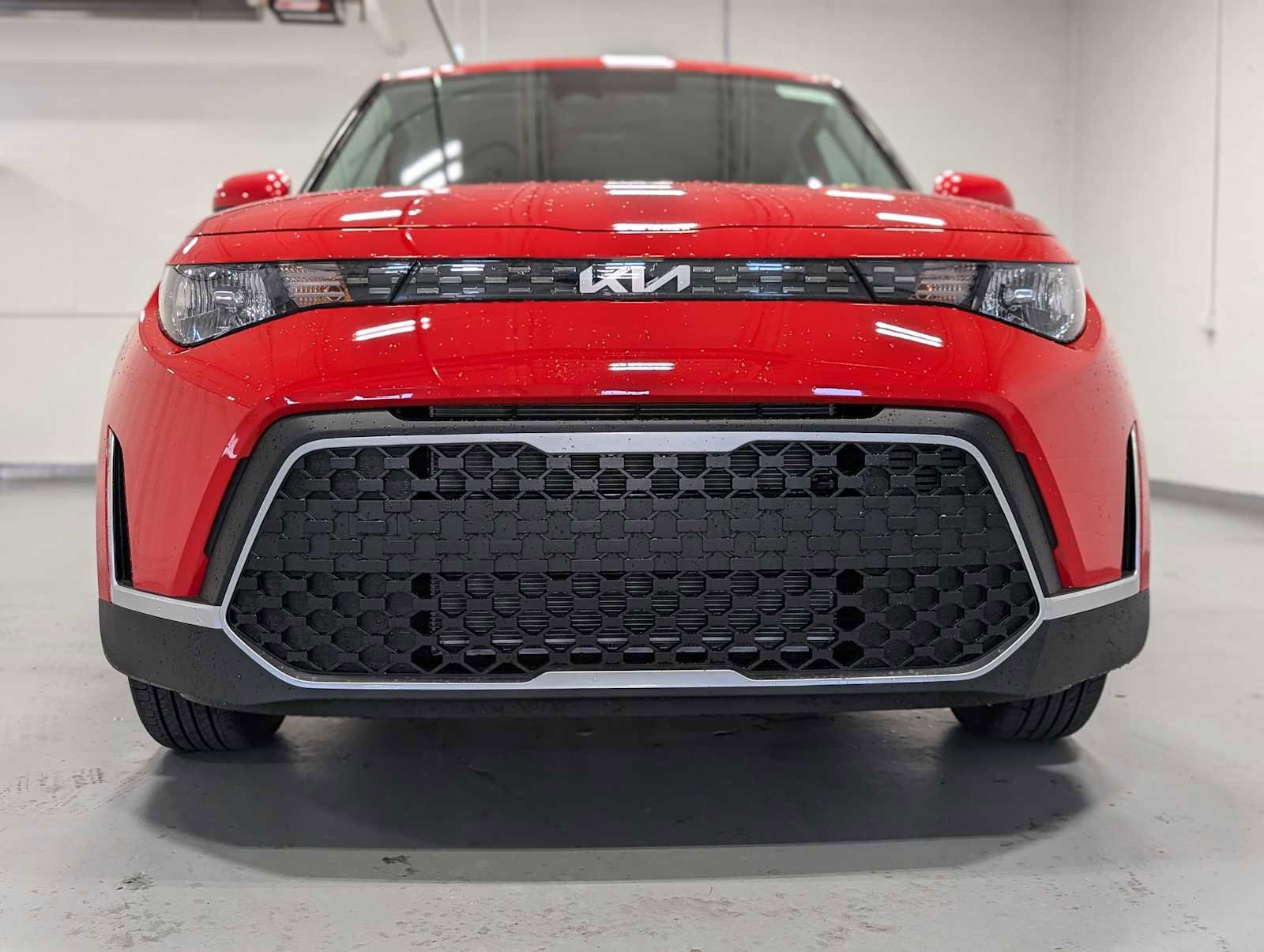 New 2025 Kia Soul LX image 2