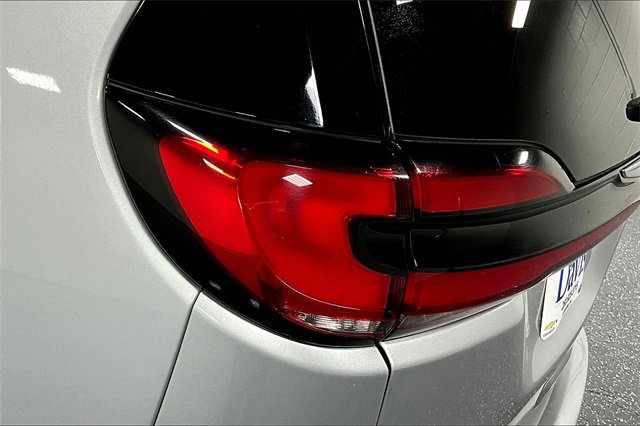 Used 2023 Chrysler Pacifica Limited image 23