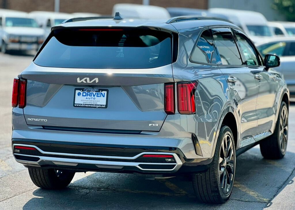 Used 2023 Kia Sorento SX AWD/4WD image 5