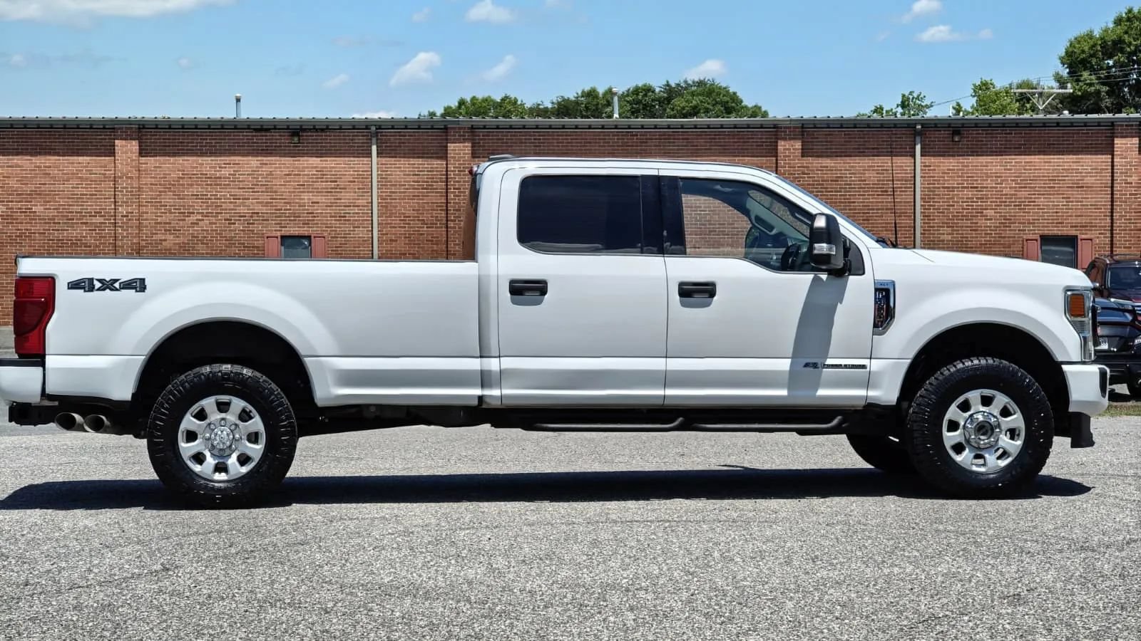 Used 2022 Ford F350 XLT w/ Black Appearance Package AWD/4WD image 5