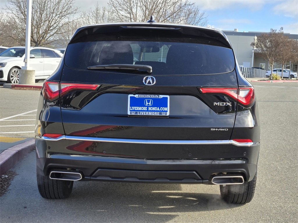 Used 2023 Acura MDX SH-AWD w/ Technology Package image 5