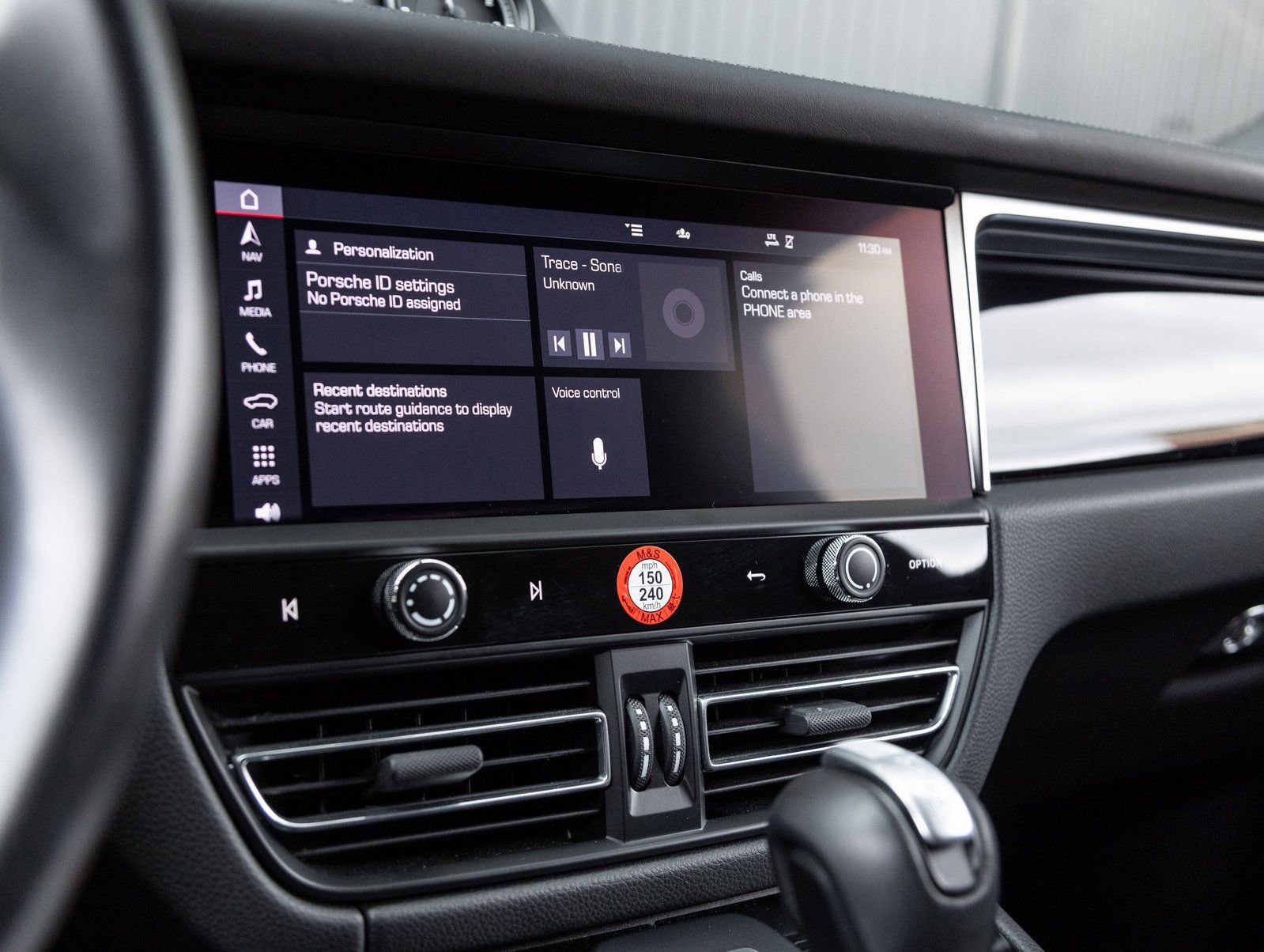 Certified 2023 Porsche Macan S image 24