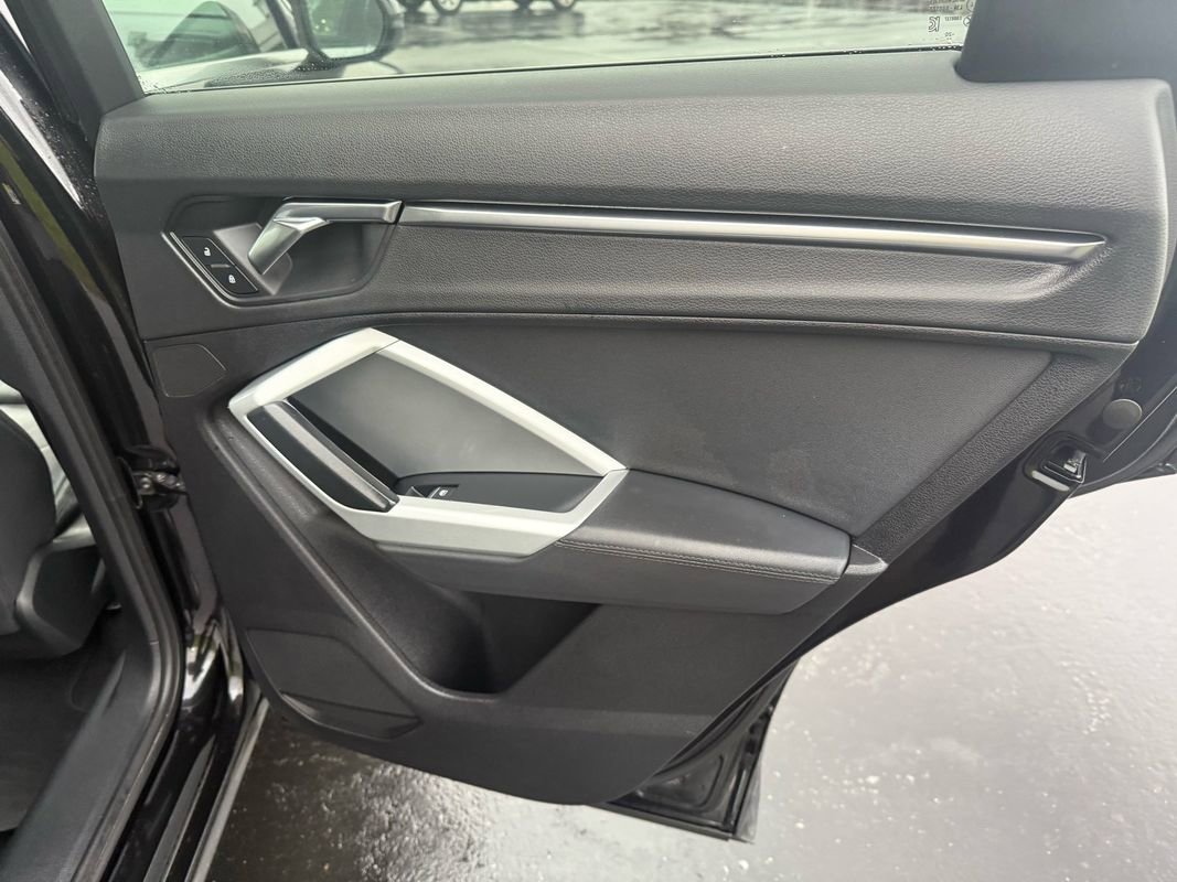 Used 2021 Audi Q3 2.0T Premium w/ Convenience Package image 17