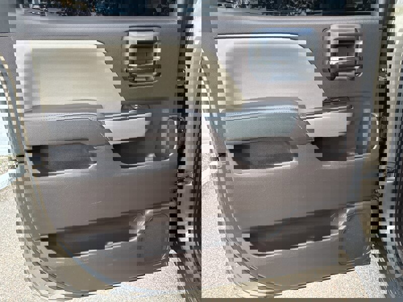 Used 2015 Chevrolet Silverado 2500 LTZ w/ Duramax Plus Package AWD/4WD image 38