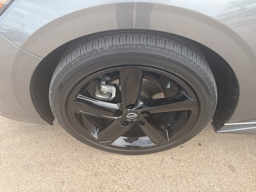 Certified 2024 Nissan Sentra SR w/ SR Premium Package image 10