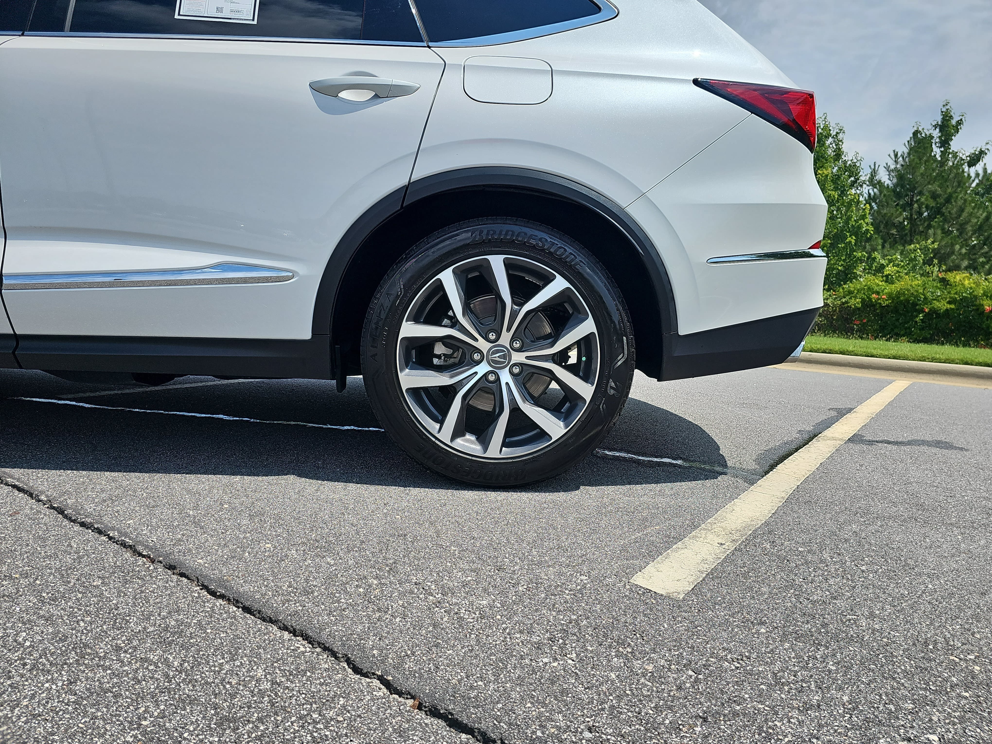 Certified 2024 Acura MDX FWD w/ Technology Package image 32