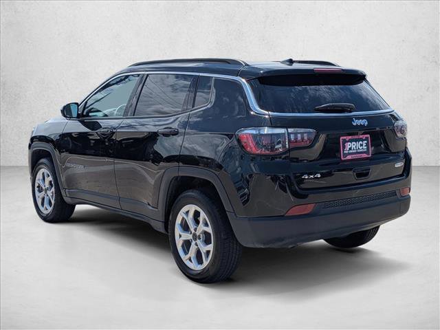 Used 2025 Jeep Compass Latitude w/ Sun & Sound Group image 8