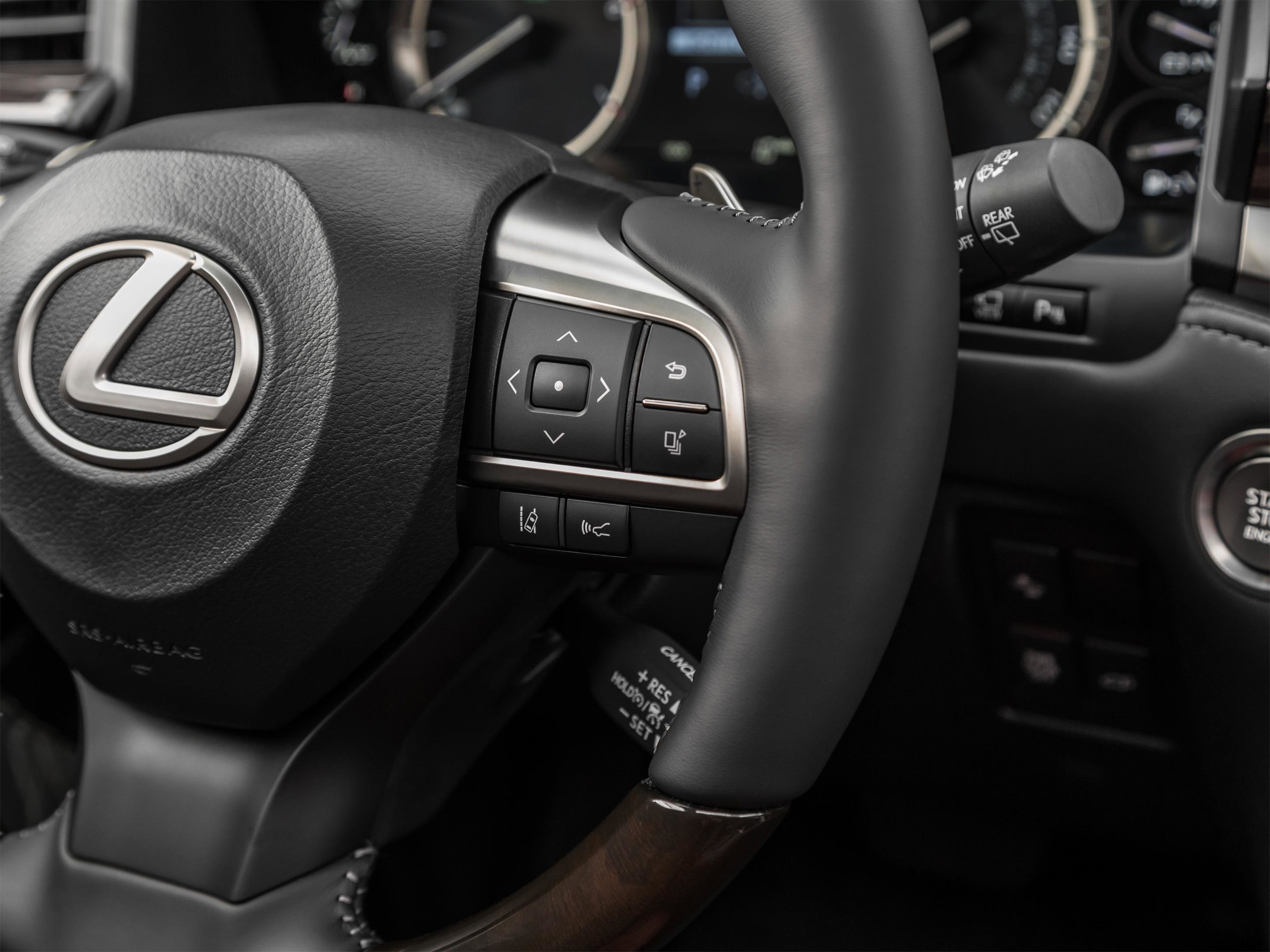 Used 2021 Lexus LX 570 4WD w/ Luxury Package image 57