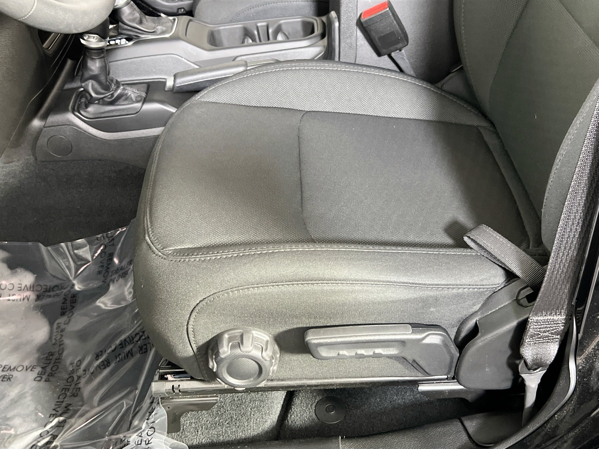 Used 2023 Jeep Wrangler Unlimited Sport AWD/4WD image 18