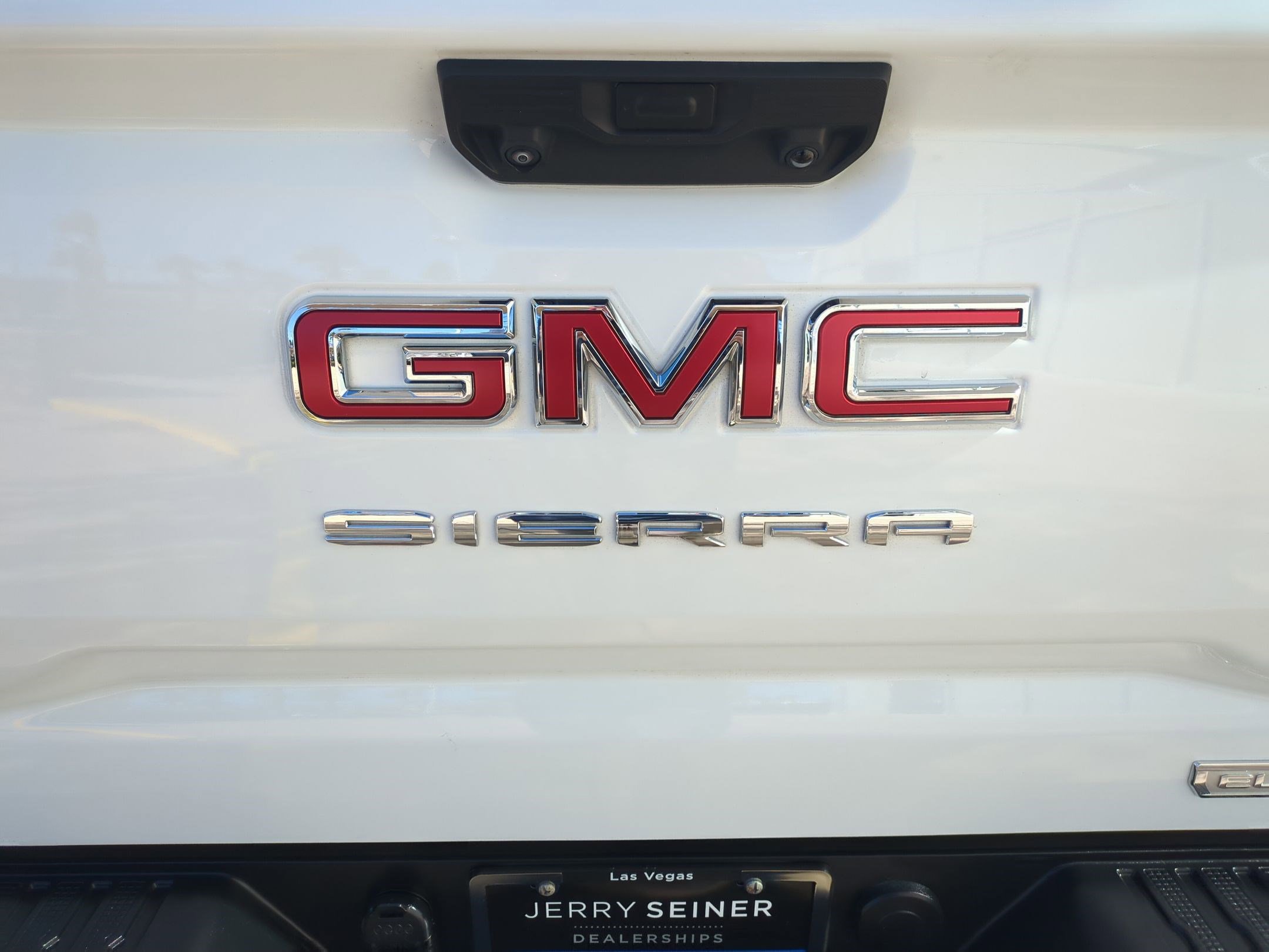 Certified 2023 GMC Sierra 1500 Elevation image 25