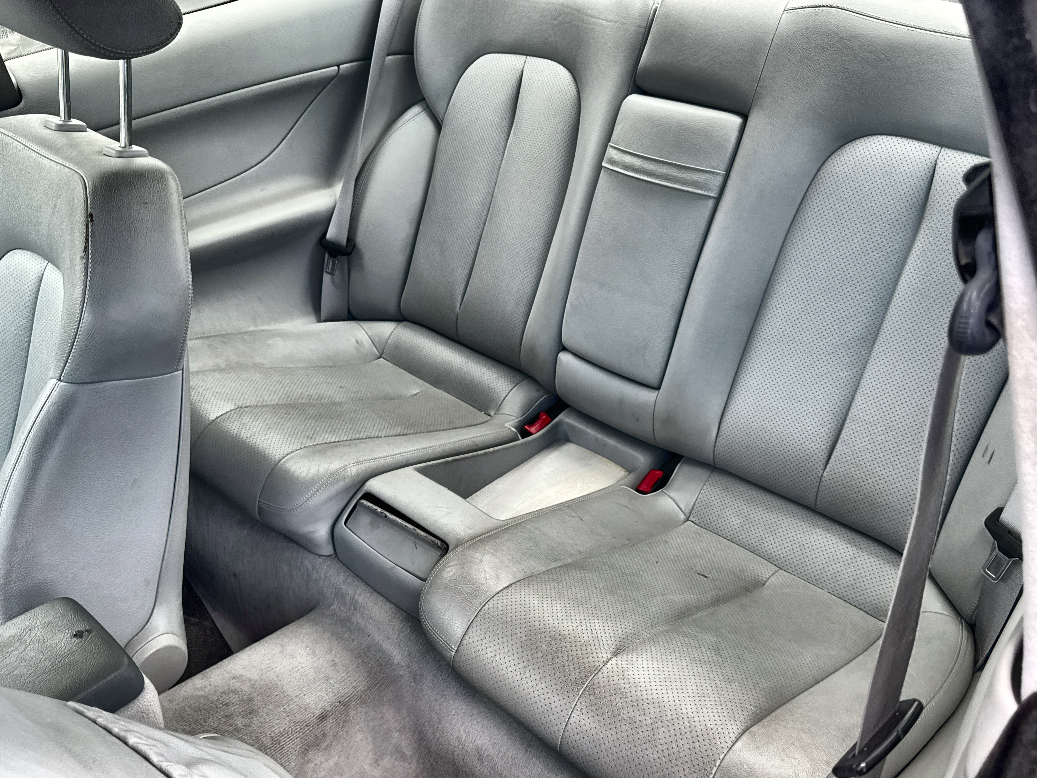 Used 1999 Mercedes-Benz CLK 320 Coupe image 19