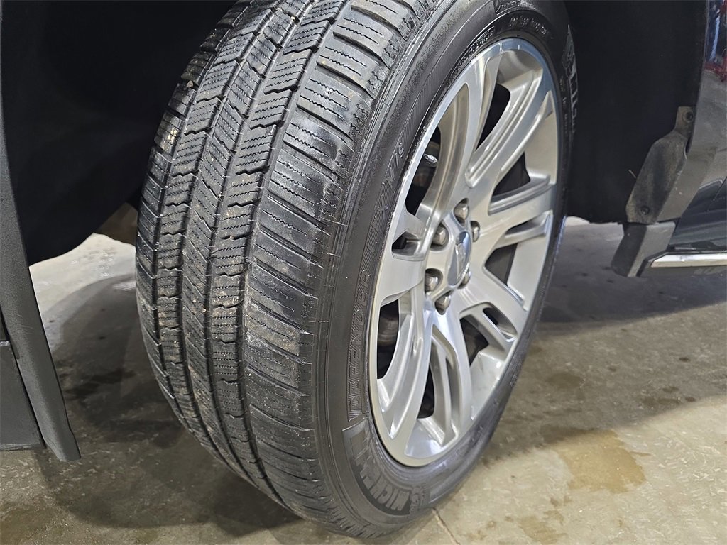 Used 2016 Cadillac Escalade ESV Premium image 33