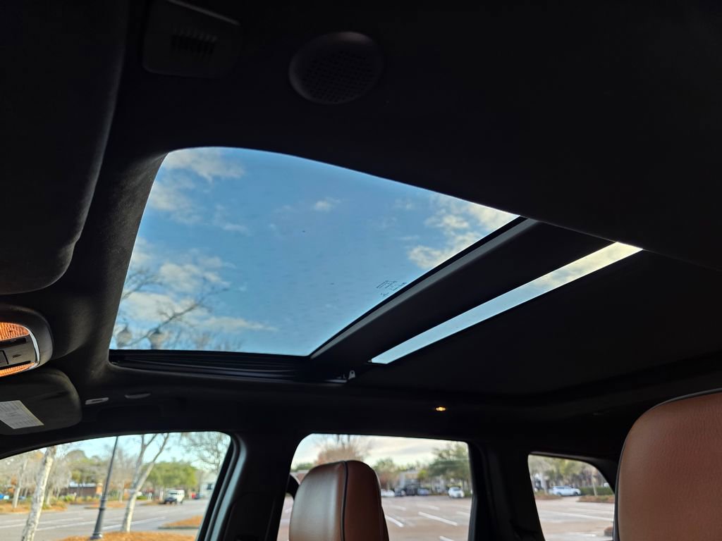 Used 2019 Jeep Grand Cherokee Summit w/ Platinum Series Group image 14