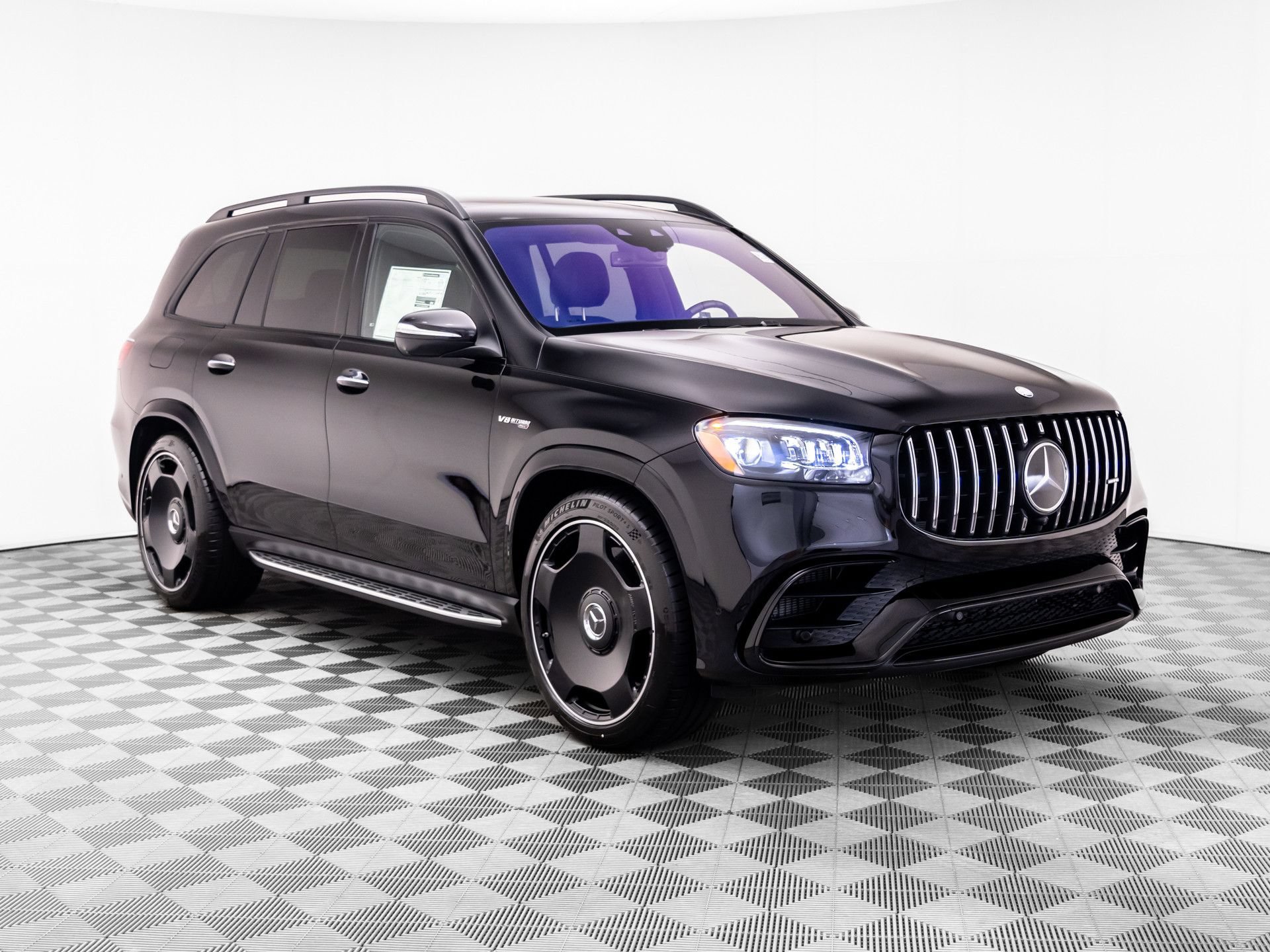 New 2026 Mercedes-Benz GLS 63 AMG 4MATIC image 7