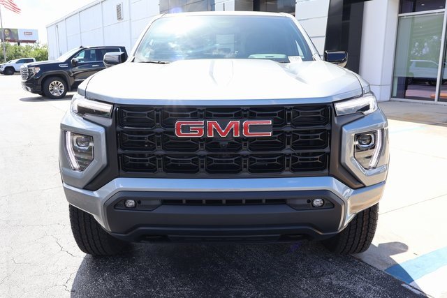 New 2026 GMC Canyon Elevation w/ Convenience Package image 2
