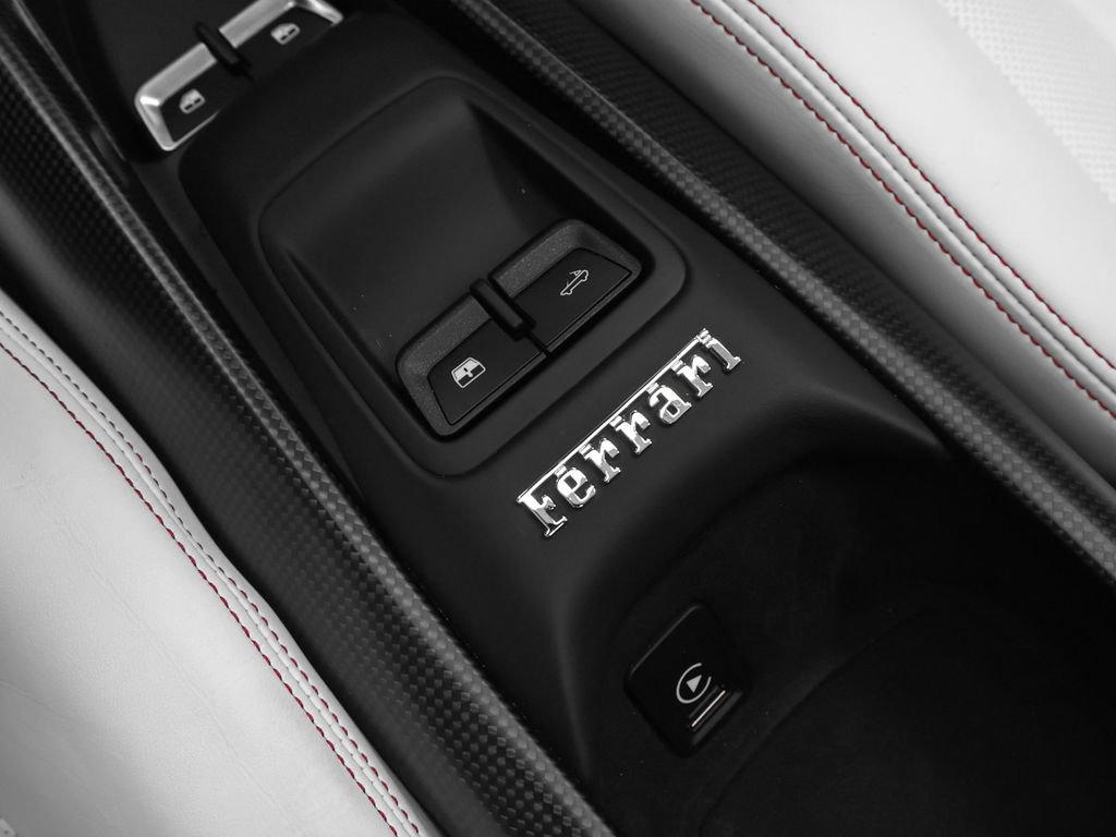 Certified 2022 Ferrari F8 Tributo RWD image 72