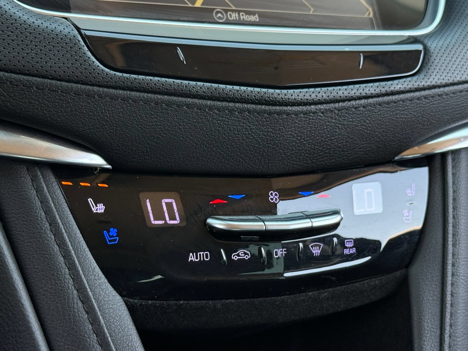 Used 2019 Cadillac XT5 Premium Luxury FWD image 21