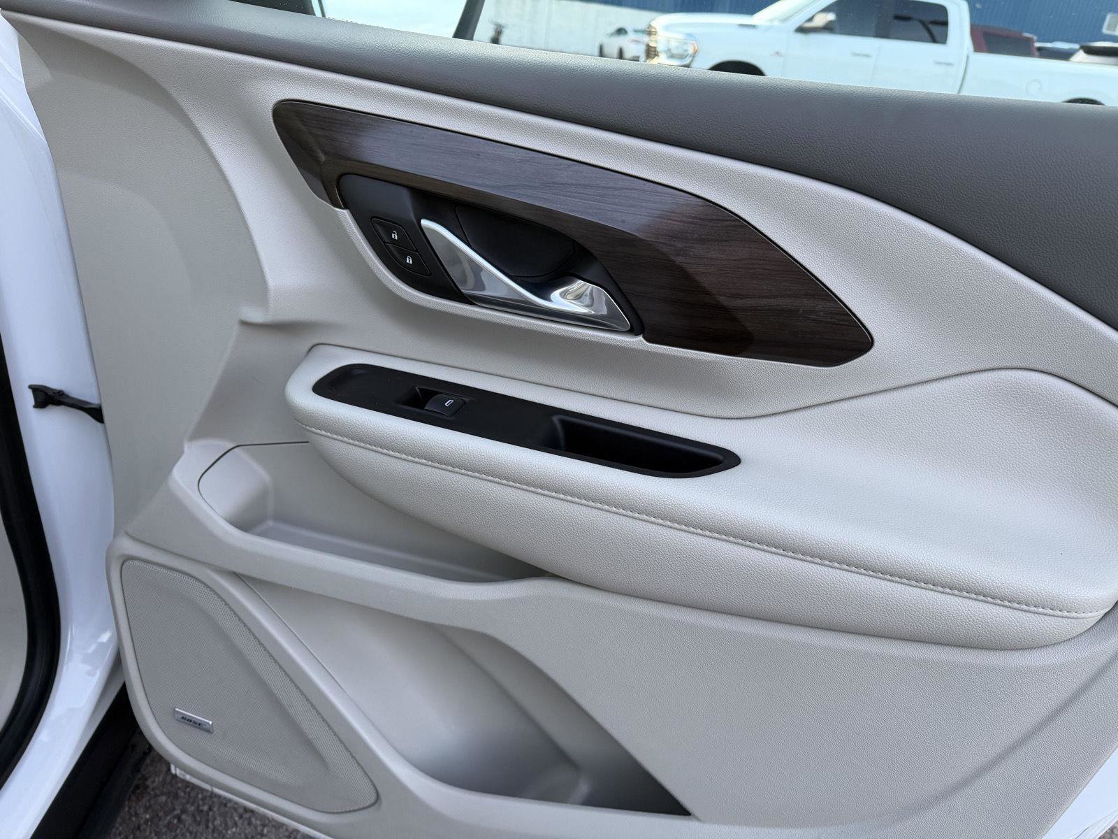 Used 2018 GMC Terrain Denali w/ Advanced Safety Package image 37