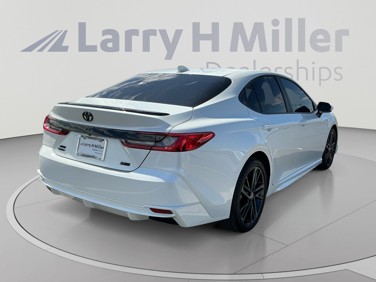 Certified 2026 Toyota Camry XSE AWD/4WD image 5