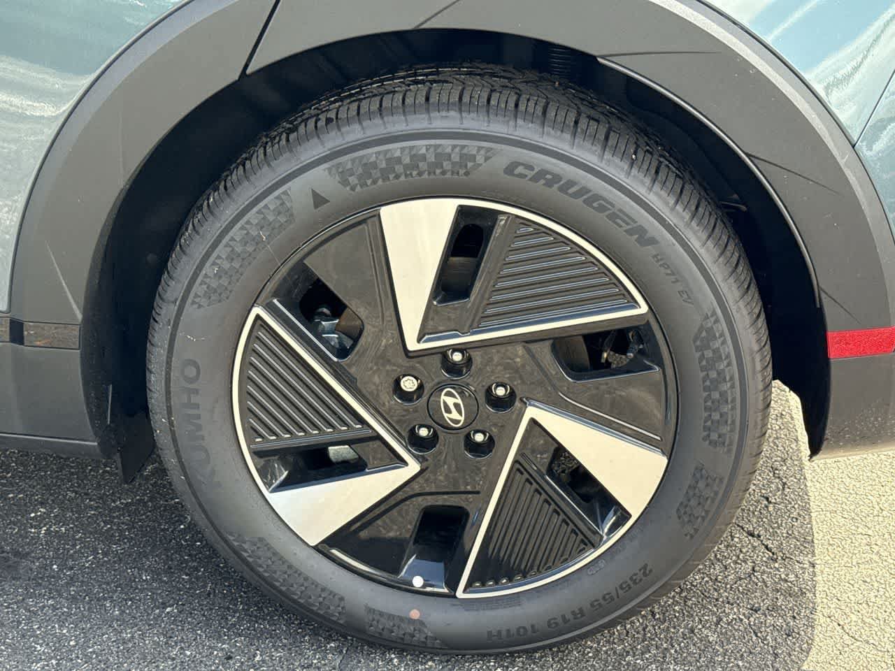New 2025 Hyundai Ioniq 5 SE RWD image 11