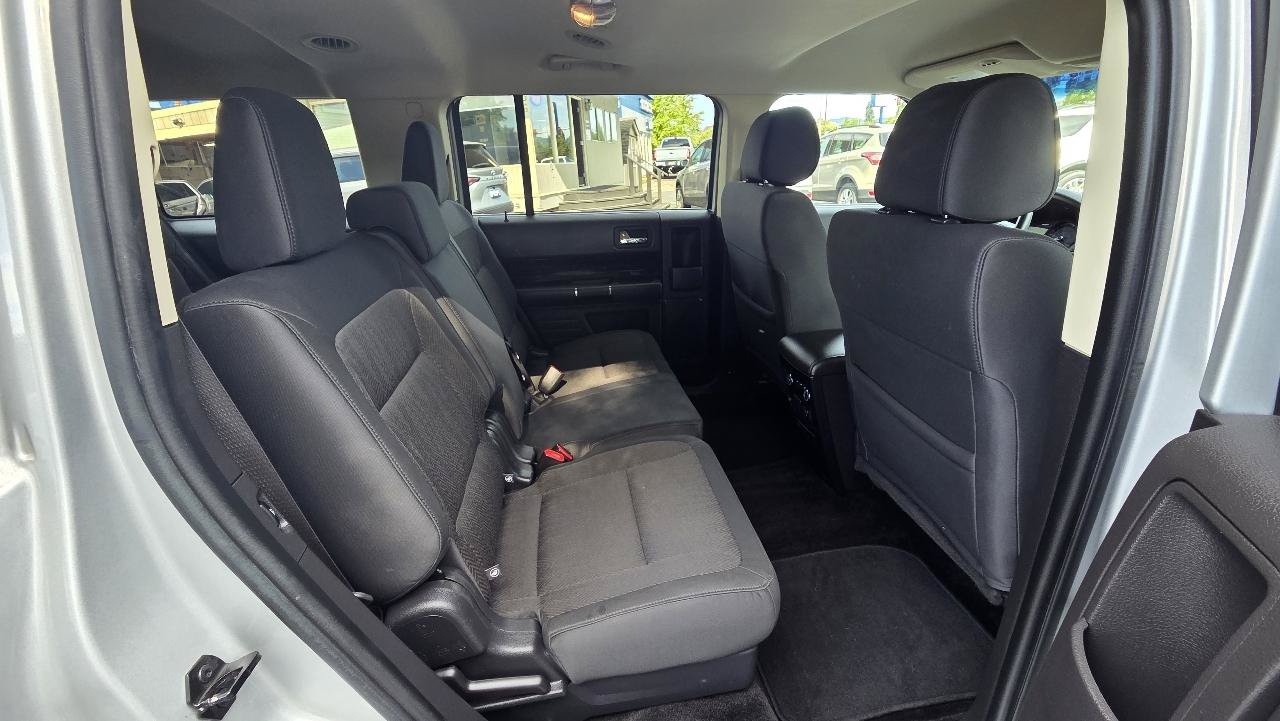 Used 2018 Ford Flex SEL AWD/4WD image 15