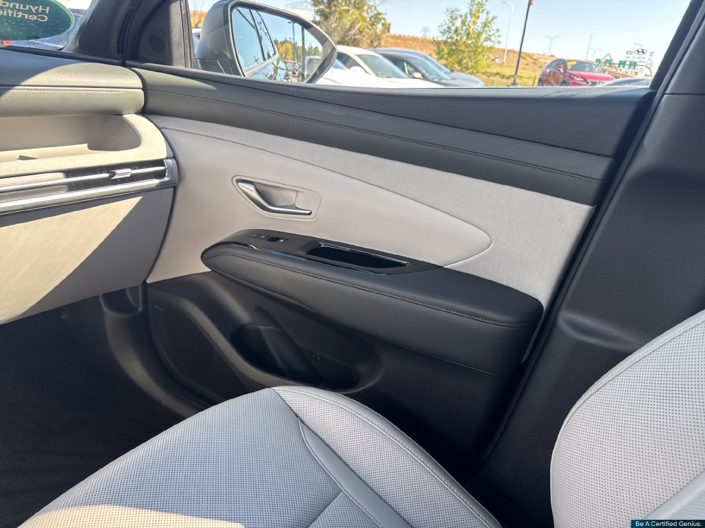 Used 2025 Hyundai Tucson Limited AWD/4WD image 54