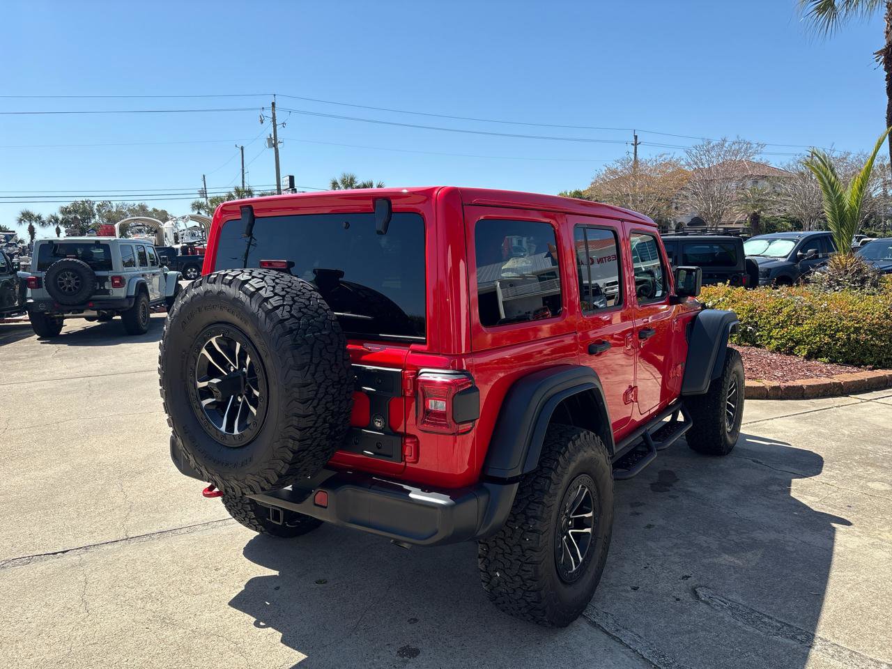 Used 2024 Jeep Wrangler Unlimited Rubicon w/ XTREMEE 35" Tire Package AWD/4WD image 6