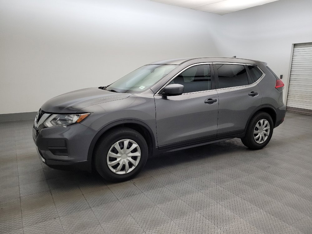 Used 2017 Nissan Rogue S FWD image 2