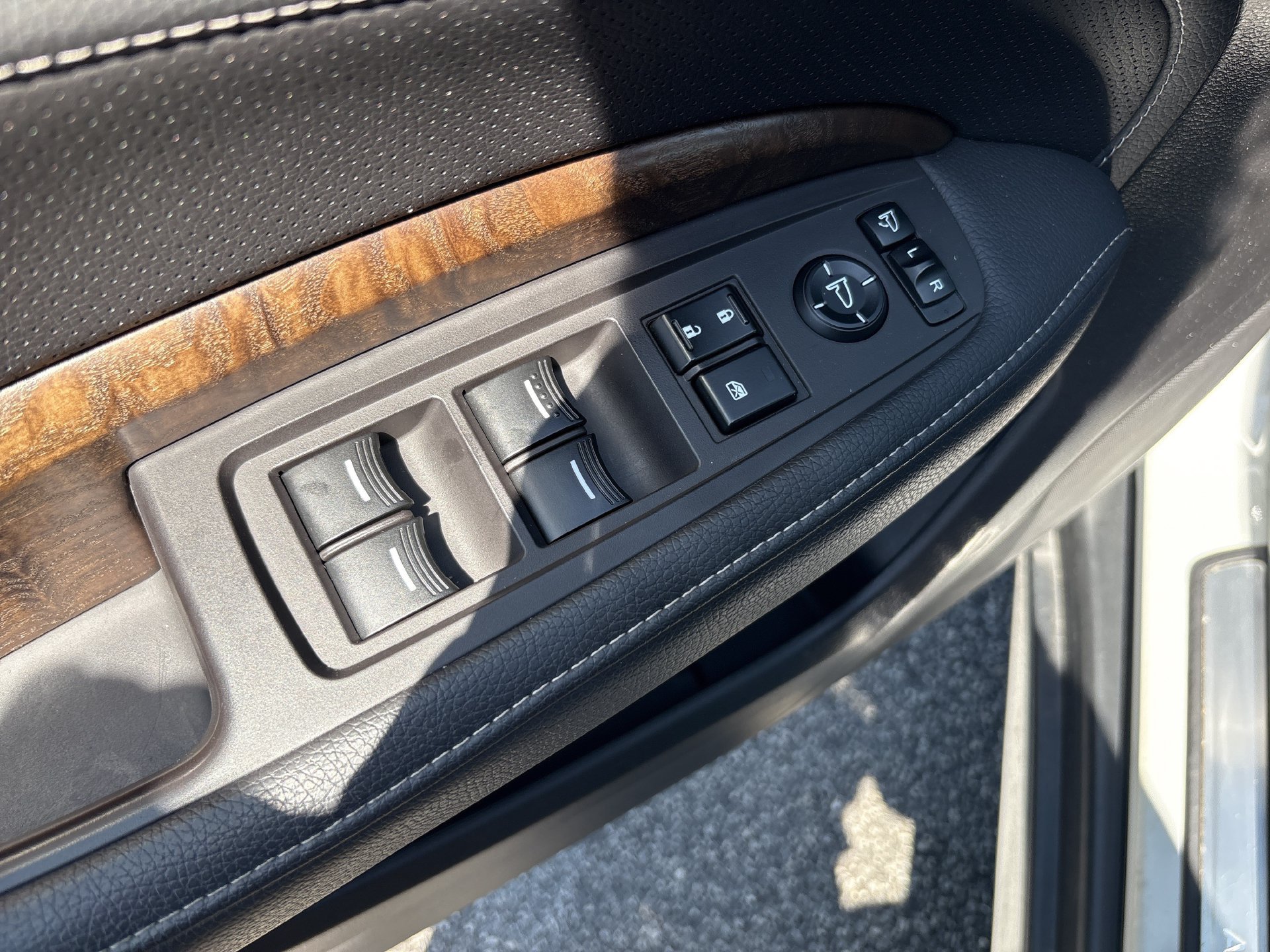 Used 2020 Acura MDX w/ Technology Package FWD image 16