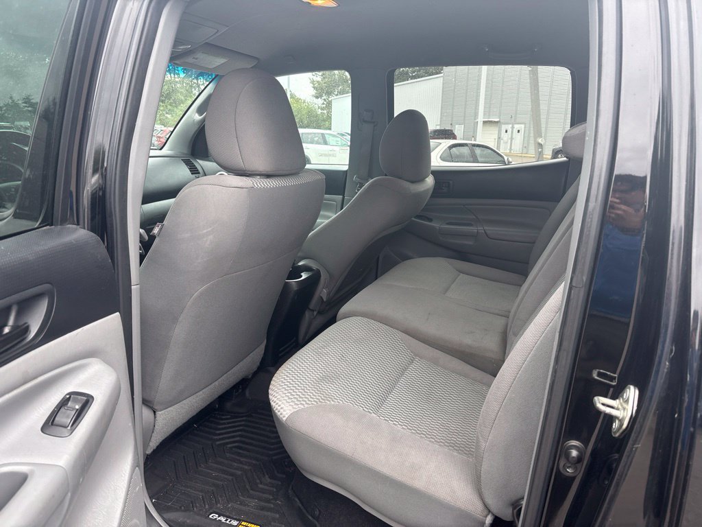 Used 2014 Toyota Tacoma 4x4 Double Cab w/ SR5 Package image 7