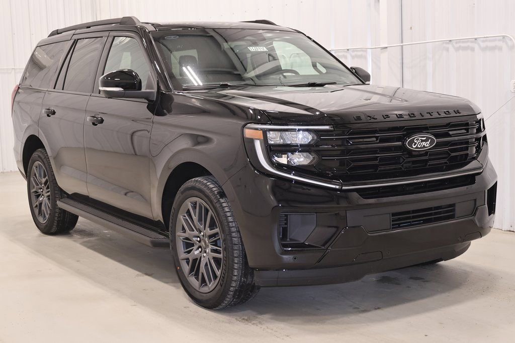 New 2026 Ford Expedition Platinum w/ Stealth Appearance Package image 3