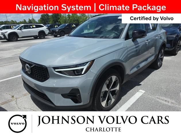 Used 2026 Volvo XC40 B5 Plus AWD/4WD image 3