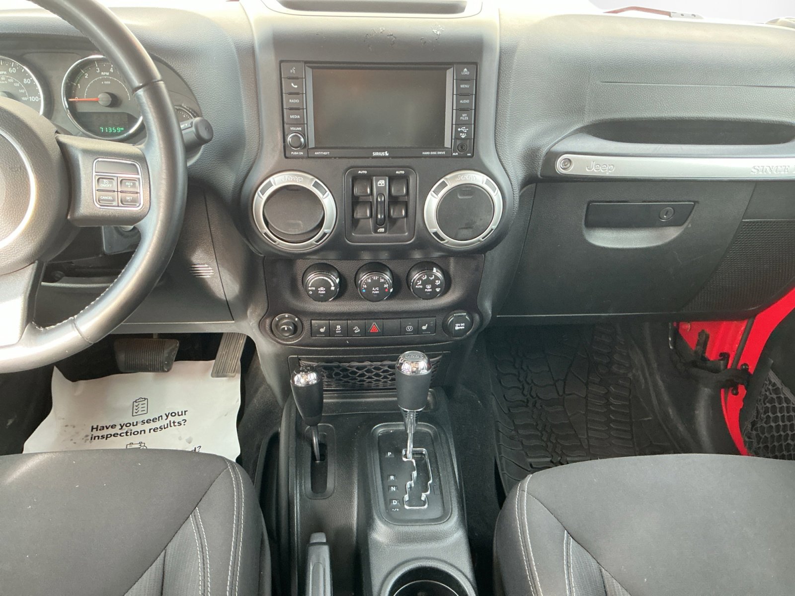 Used 2018 Jeep Wrangler Unlimited Sahara w/ Connectivity Group image 11